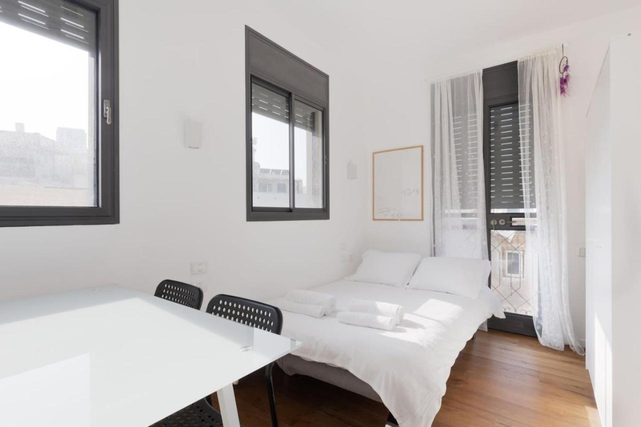Elegant Apartment W Balcony & Mamad In Heart Of Tel Aviv By Sea N' Rent Екстериор снимка
