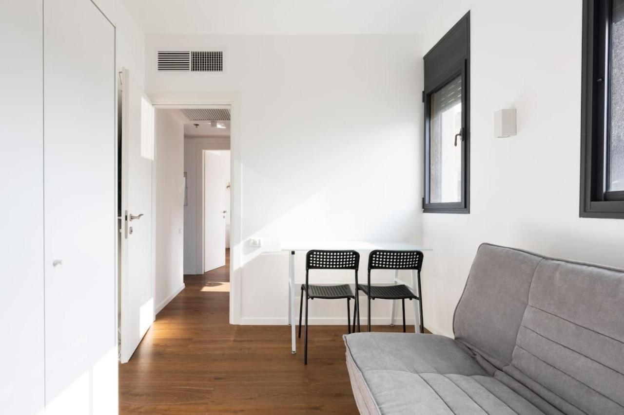 Elegant Apartment W Balcony & Mamad In Heart Of Tel Aviv By Sea N' Rent Екстериор снимка