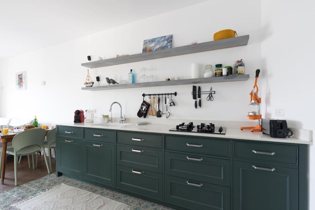 Elegant Apartment W Balcony & Mamad In Heart Of Tel Aviv By Sea N' Rent Екстериор снимка